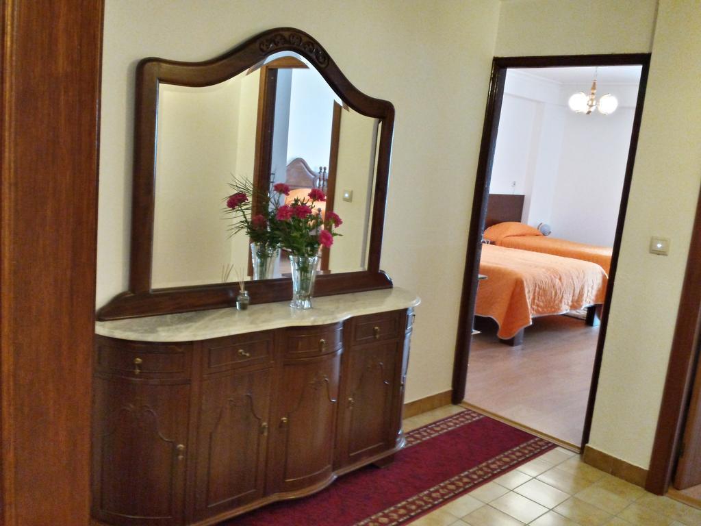 Pensao Vista Bela Hotel มีรันดา โด โดว์โร ภายนอก รูปภาพ