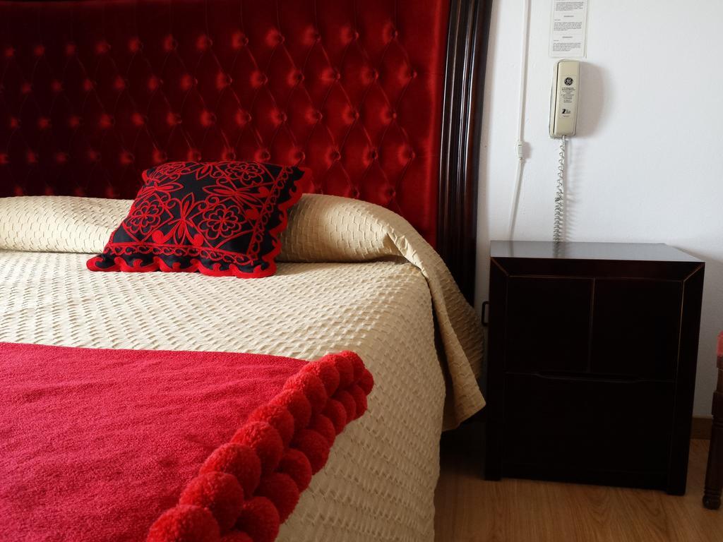 Pensao Vista Bela Hotel มีรันดา โด โดว์โร ภายนอก รูปภาพ